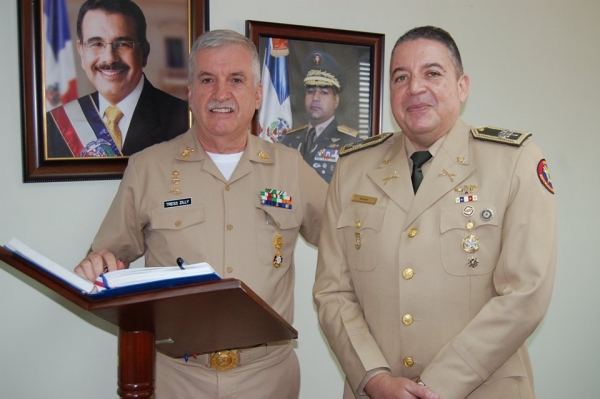 Director de EGAEE imparte Conferencia por visita del Colegio de Defensa Nacional y del Centro de Estudios Superiores de México.