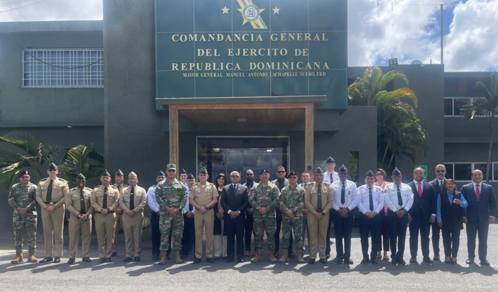 Cursantes de la Maestría en Seguridad y Defensa Nacional de la EGAEE realizan visita académica a la Comandancia General del Ejército de República Dominicana.