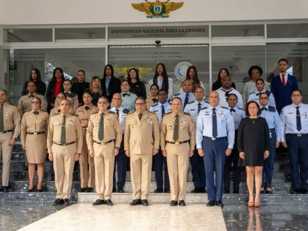 Arrancamos con todo en el III Diplomado de Comunicación Estratégica para la Seguridad y Defensa Nacional en la Escuela de Graduados de Altos Estudios Estratégicos de la UNADE.